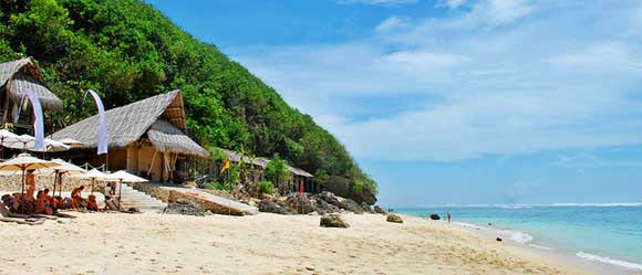 Berwisata ke Pantai