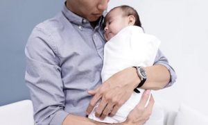 gendong bayi